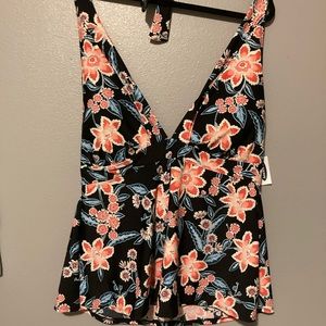 XXL Old Navy Tankini swim top.